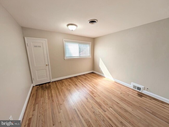 Building Photo - 6643 23rd Pl