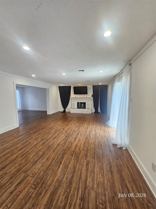 Building Photo - 17911 Beaver Creek Dr