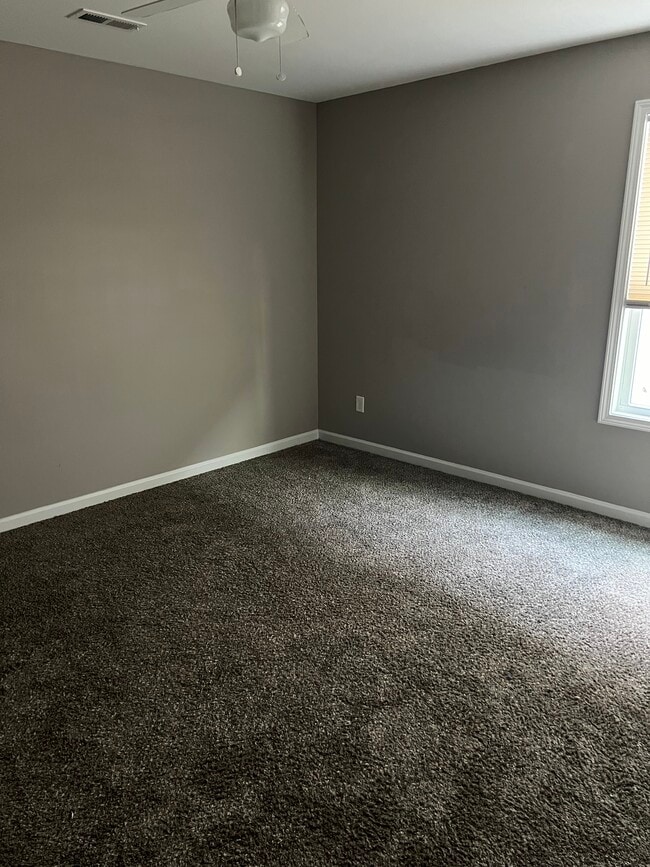 Bedroom 3 - 81 Arbor Cove Dr
