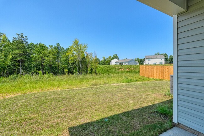 Building Photo - 220 Ingleby Rd