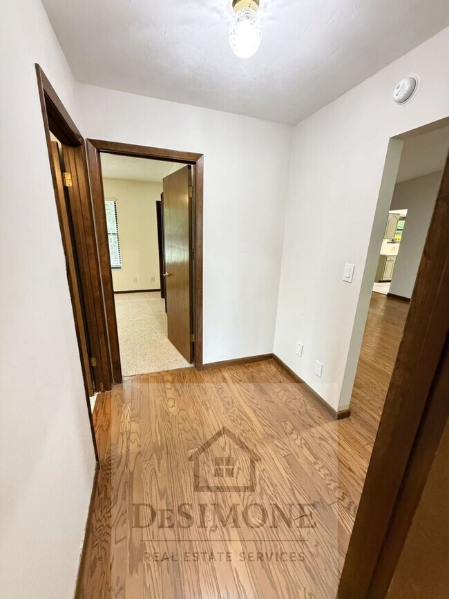 Building Photo - 4530 SW 46th St