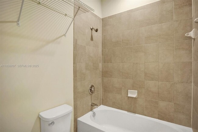 Building Photo - 9500 SW 167th Ave