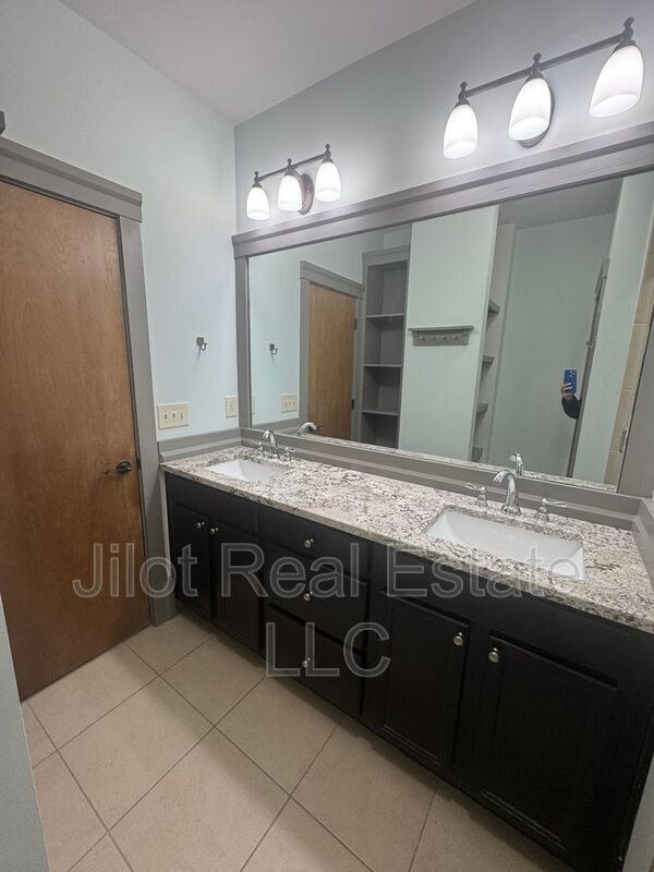 Building Photo - 1806 DeKalb Ave NE