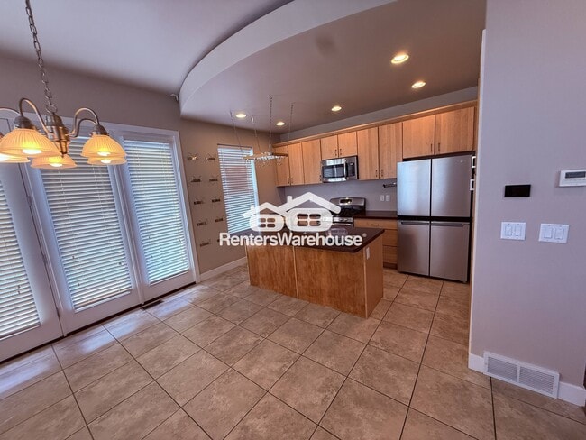 Building Photo - 7535 Vinci Pl