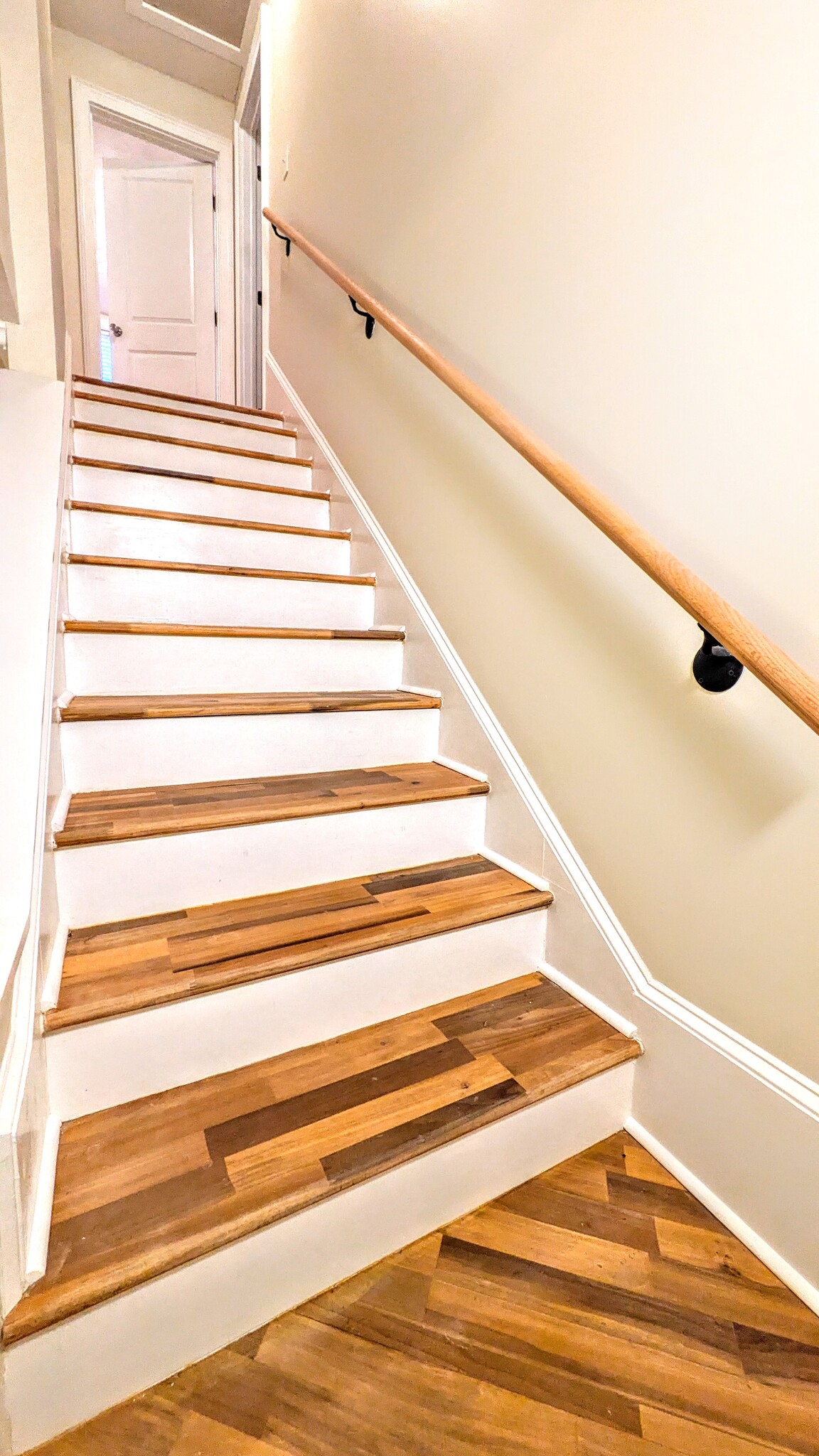 Building Photo - 3311 Lexington Rd