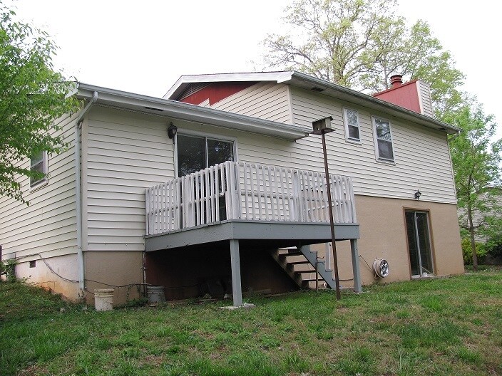 Building Photo - 2322 Chukar Rd