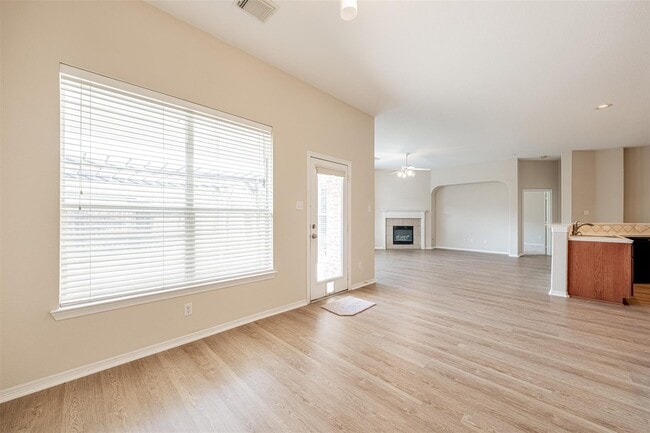 Building Photo - 13727 Charterhouse Way