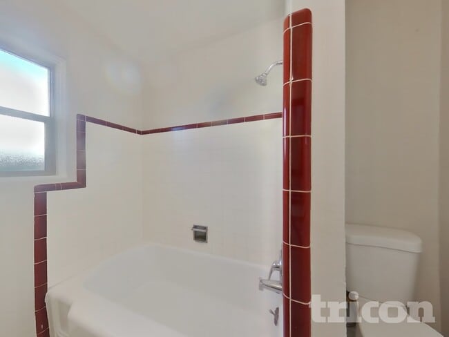 Building Photo - 342 Camellia Way