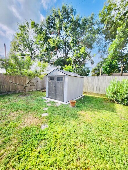 Building Photo - 1635 Wilde Rock Way