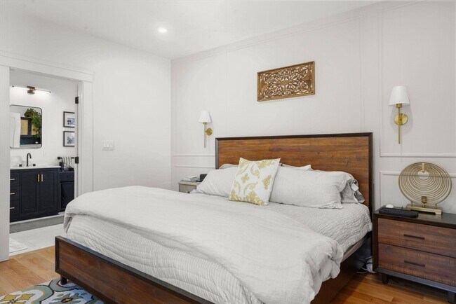 Building Photo - 4 Fairlee St