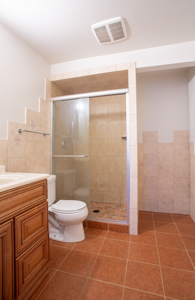 Building Photo - 2400 Archbury Ln