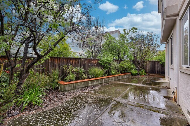 Building Photo - Cupertino Home for Rent!