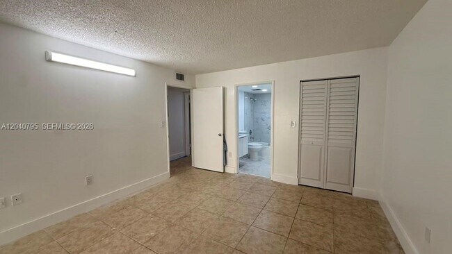 Building Photo - 8800 SW 123rd Ct
