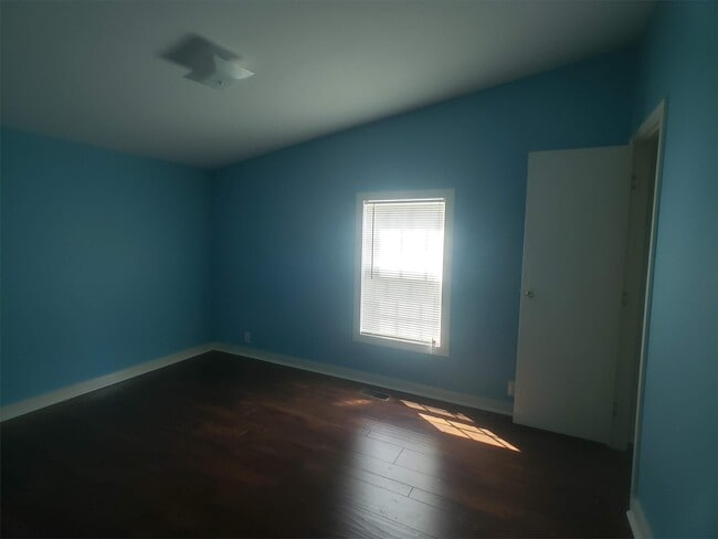 Building Photo - 2989 Enon Springs Rd W