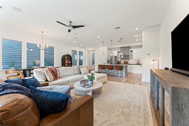 Building Photo - 1228 Wycliffe Dr