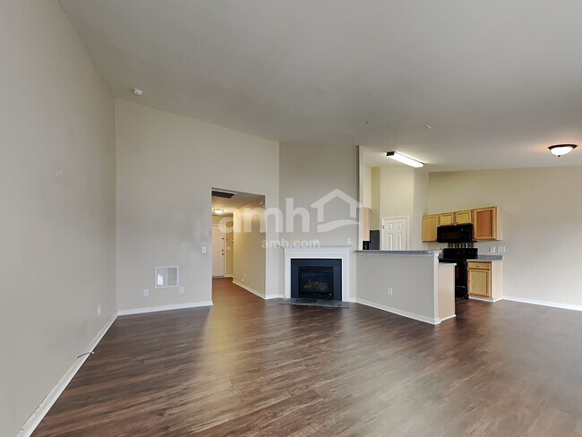 Building Photo - 926 Wolf Pack Way