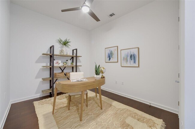 Building Photo - 207 W Johanna St