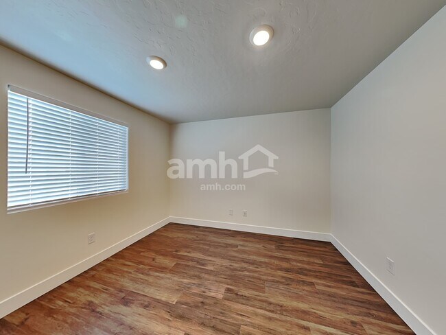 Building Photo - 4067 Bold Stripe Ave