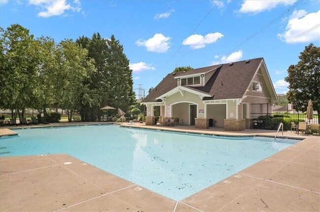 Building Photo - 1644 Donovan's Ridge