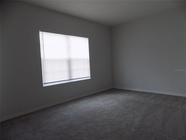 Building Photo - 646 Desmoines Ct