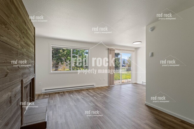 Building Photo - 3901 W Spiers Ave