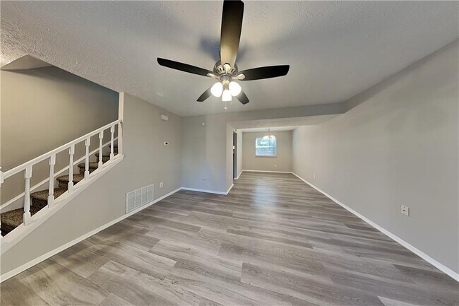 Building Photo - 455 Sheringham Ct