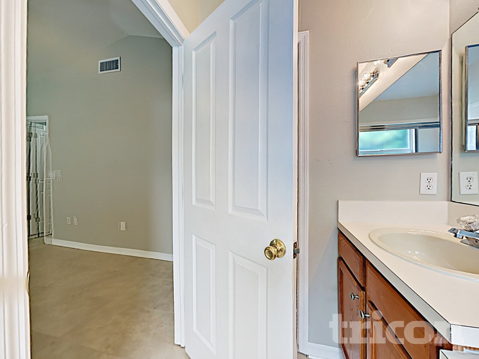 Building Photo - 5615 Hawkgrove Pl