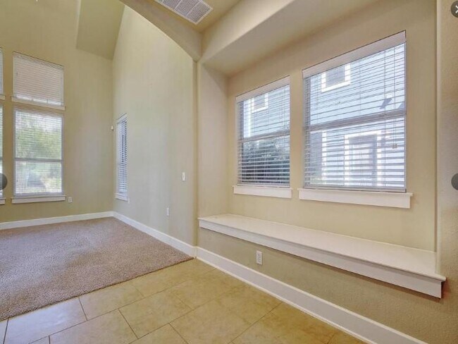 Building Photo - 1601 Miriam Ave