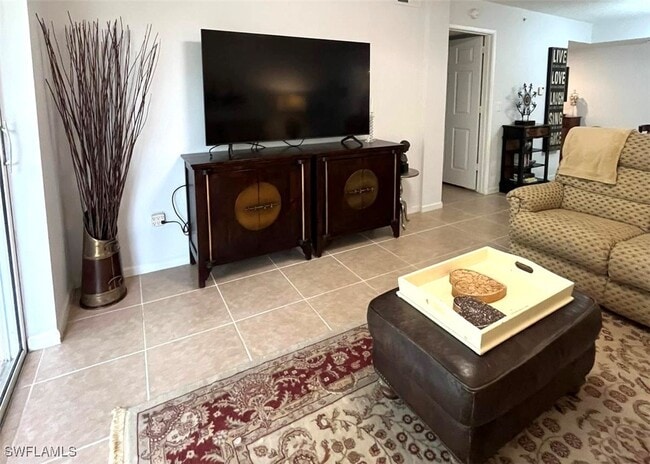 Building Photo - 1865 Florida Club Dr