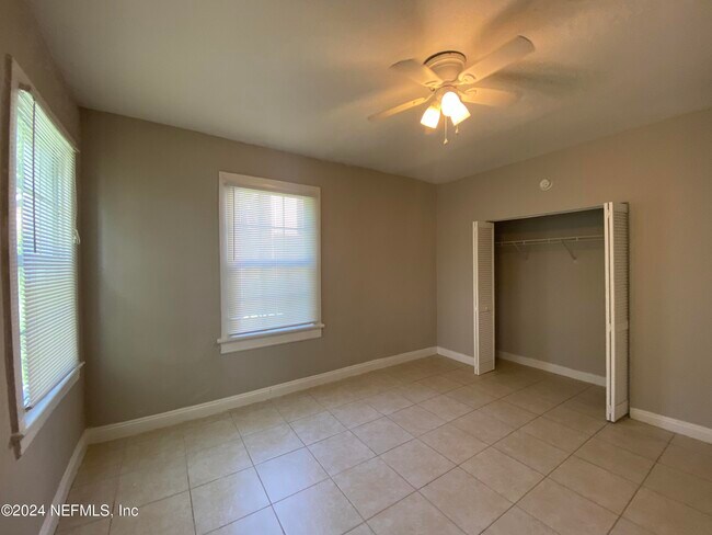 Building Photo - 2671 Forbes St