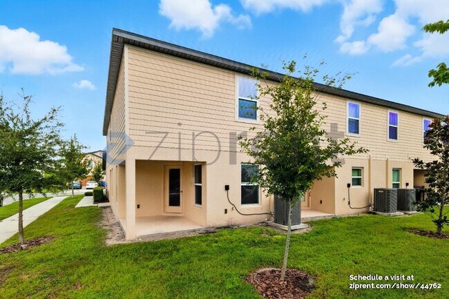 Building Photo - 5309 New Friendship Pl