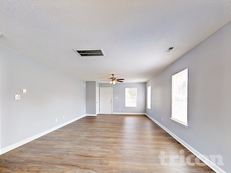 Building Photo - 3118 Montcalm Ct