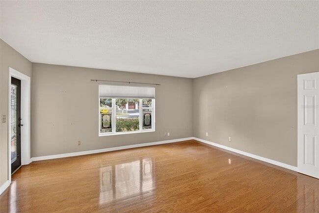 Building Photo - 3107 S Emerson St