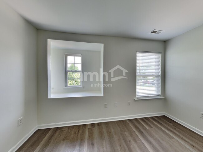 Building Photo - 402 Annaberg Ln