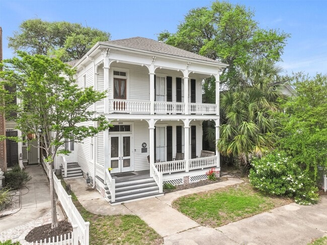 Building Photo - 1808 Avenue K