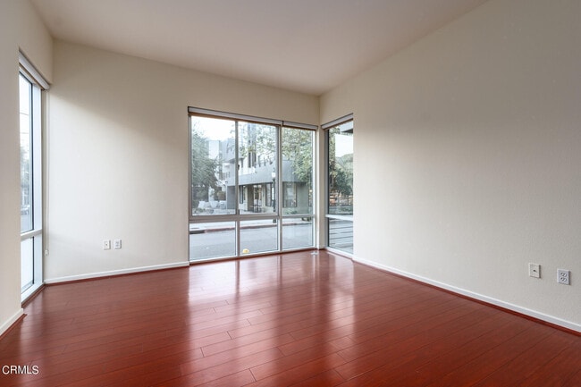 Building Photo - 111 S De Lacey Ave