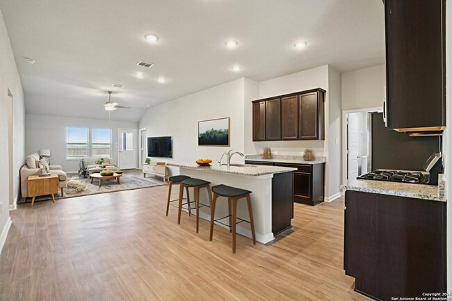 Building Photo - 7019 Vista Lp
