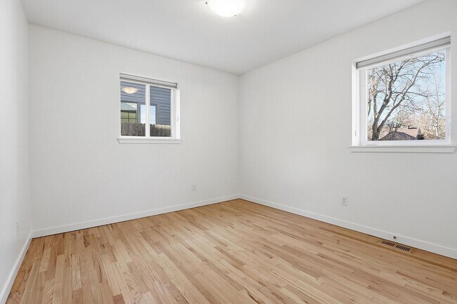 Building Photo - 4 blocks to Sloans Lake! immaculate home with large yard and garage