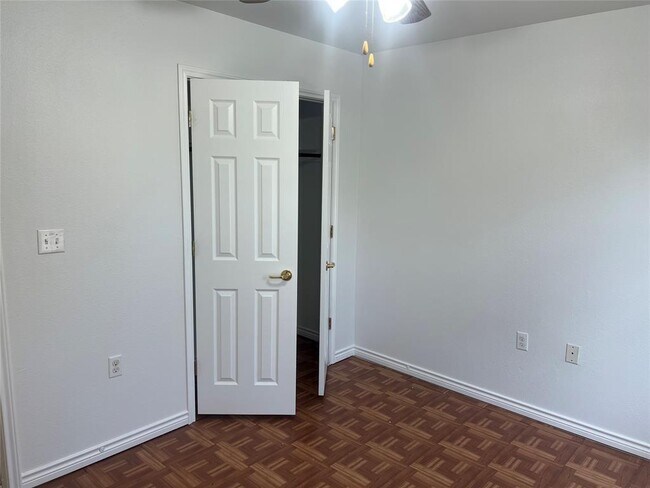 Building Photo - 6109 Club Terrace