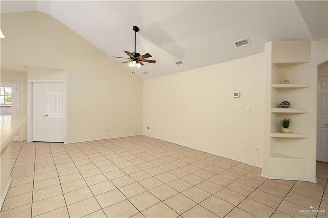 Building Photo - 4921 N 47th St