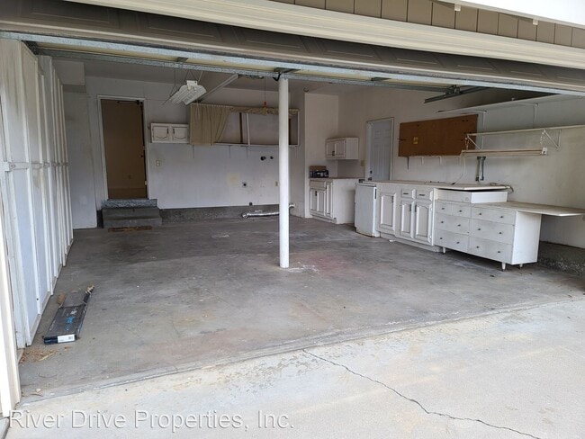 Building Photo - 4 br, 2.5 bath House - 3355 San Fernando C...