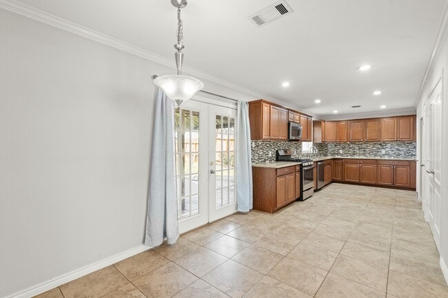 Building Photo - 1411 Conrad Sauer Dr