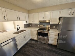 Building Photo - 9445 Lexington Cir