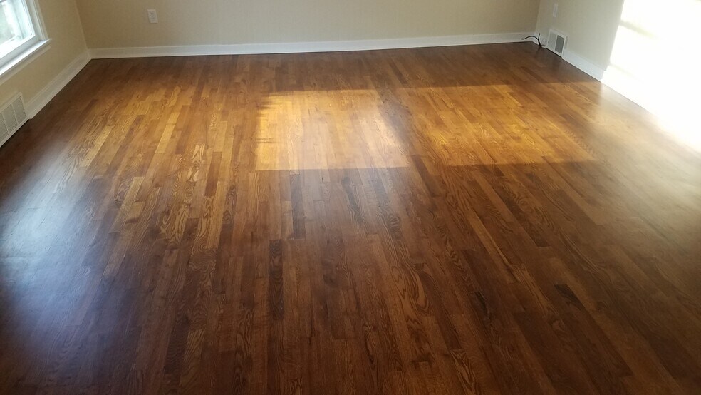 Building Photo - 1136 68th St