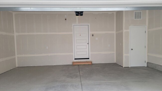 Building Photo - Brand New 3-Bedroom Home In Liberty Lake