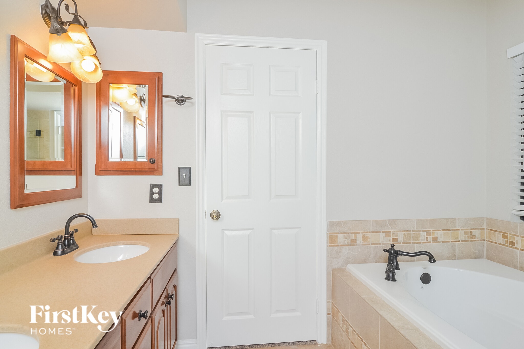 Building Photo - 801 Anchor Dr