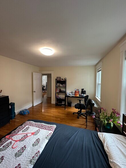 Building Photo - 58 Colborne Rd