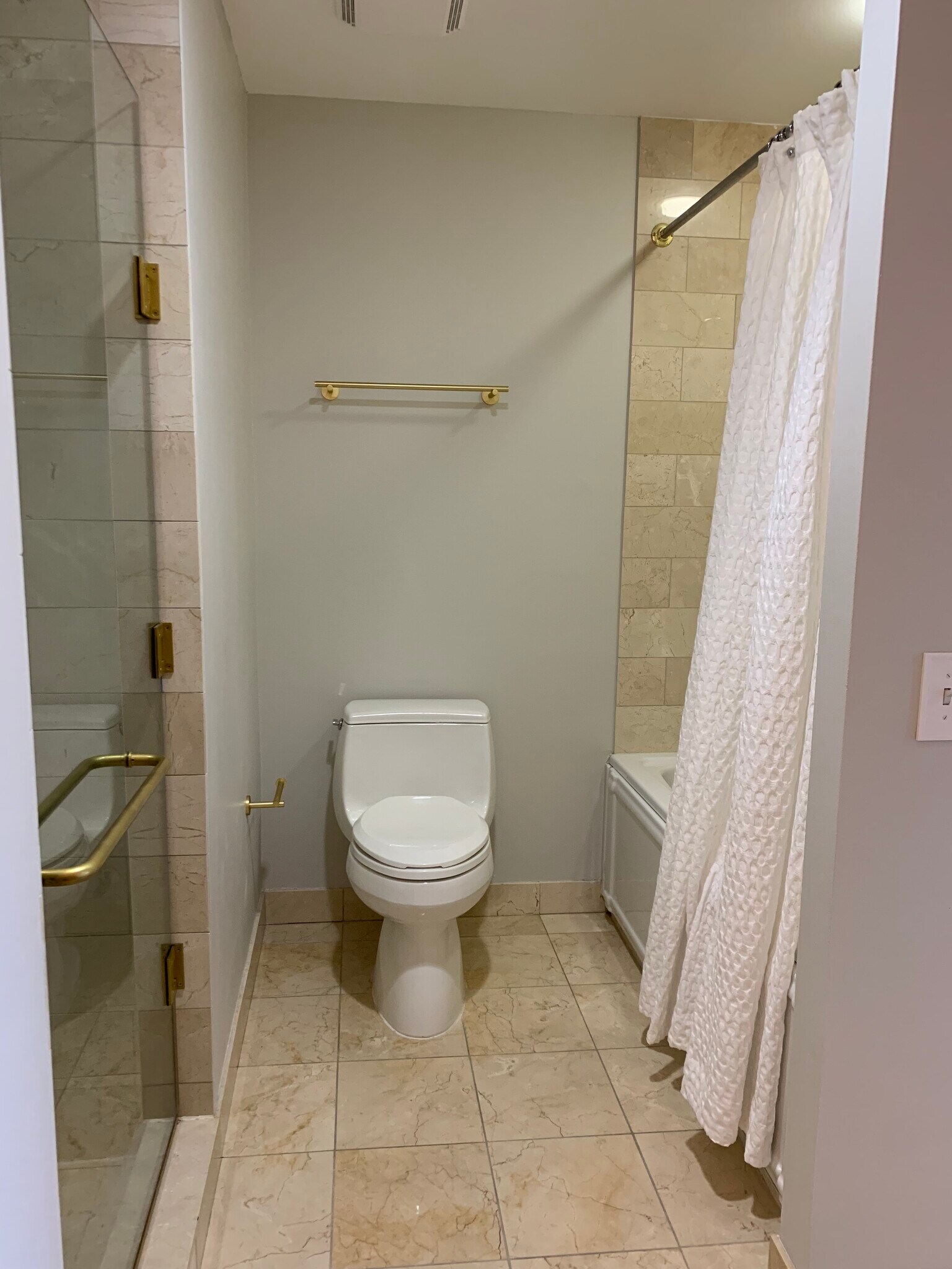2nd full bath - 195 14th St NE