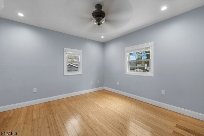 Building Photo - 12 Roosevelt Ave