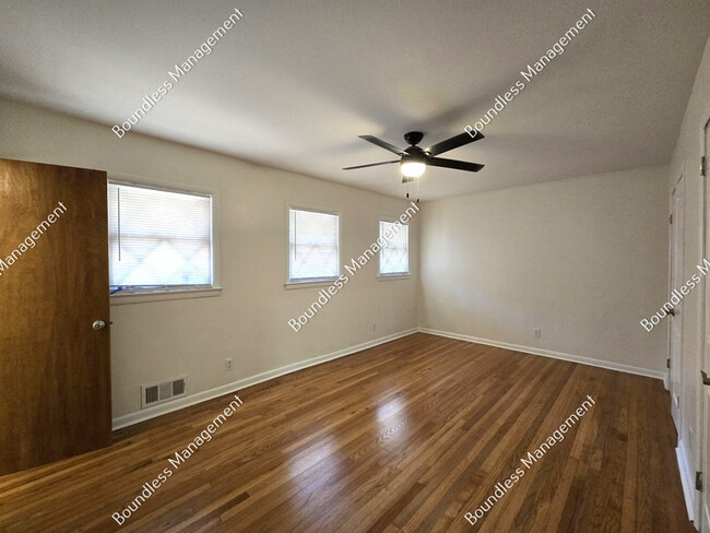 Building Photo - 2795 Arlington Rd